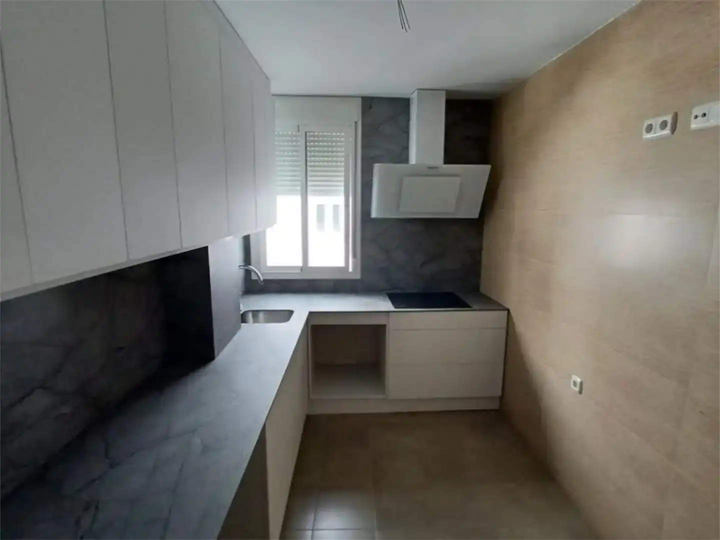 Küche von Wohnung zur Miete in Lucena mit Klimaanlage und Balkon