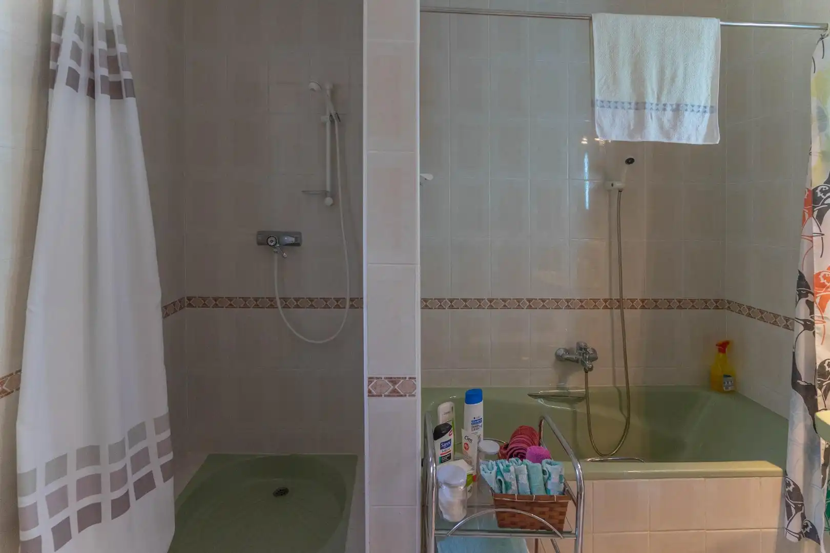 Badezimmer von Haus oder Chalet zum Verkauf in Alhaurín El Grande mit Klimaanlage, Privatgarten und Terrasse