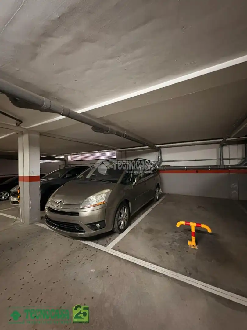Parking de Piso en venta en Ocaña con Aire acondicionado, Calefacción y Piscina comunitaria
