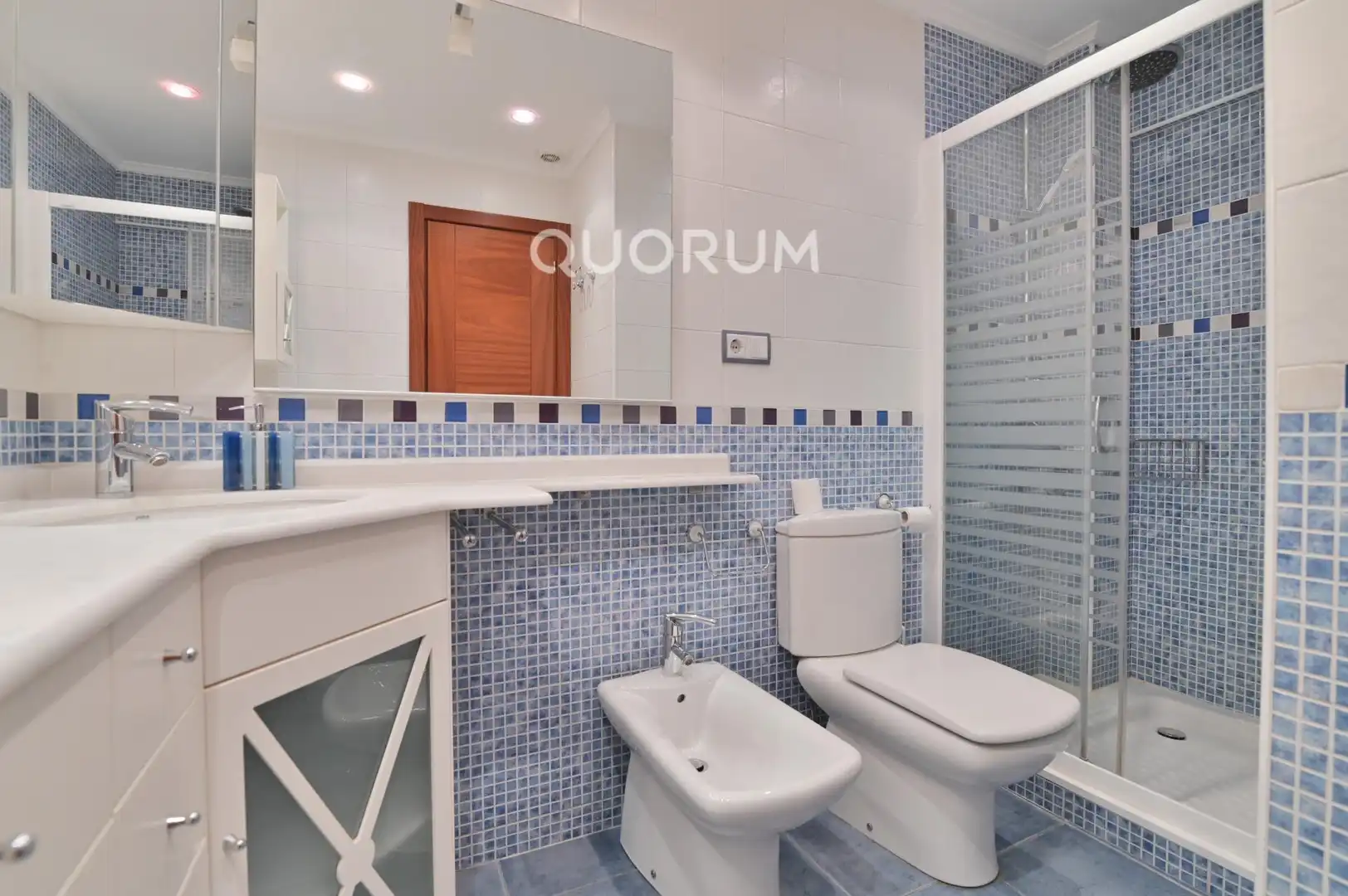 Baño de Piso en venta en Bilbao  con Calefacción y Terraza