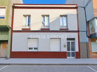 Maison mitoyenne à vendre à Lugar Escarabote 1