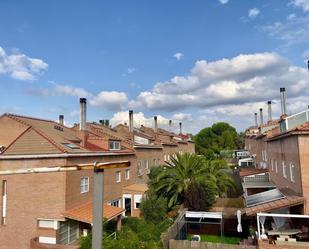 Vista exterior de Casa o xalet en venda en Fuenlabrada amb Aire condicionat