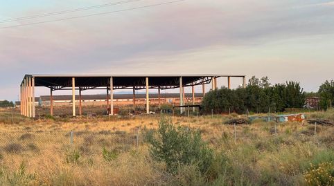 Parcela de terreno en Alfaro, La Rioja, con edificación.