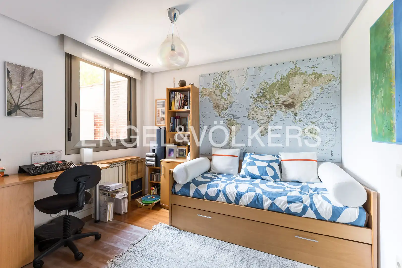 Dormitori de Apartament en venda en Madrid amb Aire condicionat, Calefacció i Jardí privat