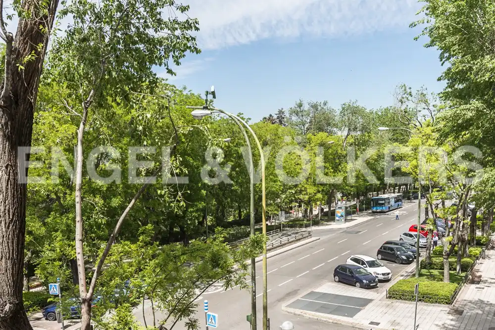 Exterior view of Flat for rent in Madrid  with Heating, Terrace and Balcony
