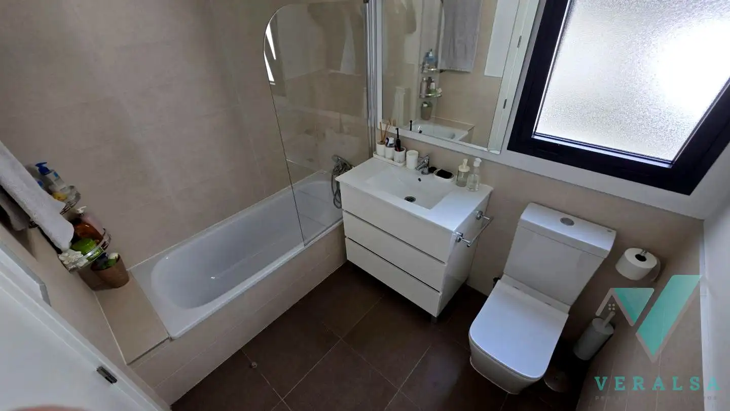 Baño de Piso en venta en Madrid con Aire acondicionado, Calefacción y Terraza