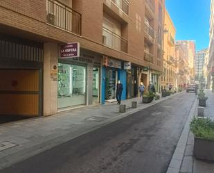 Vista exterior de Garatge en venda en  Almería Capital