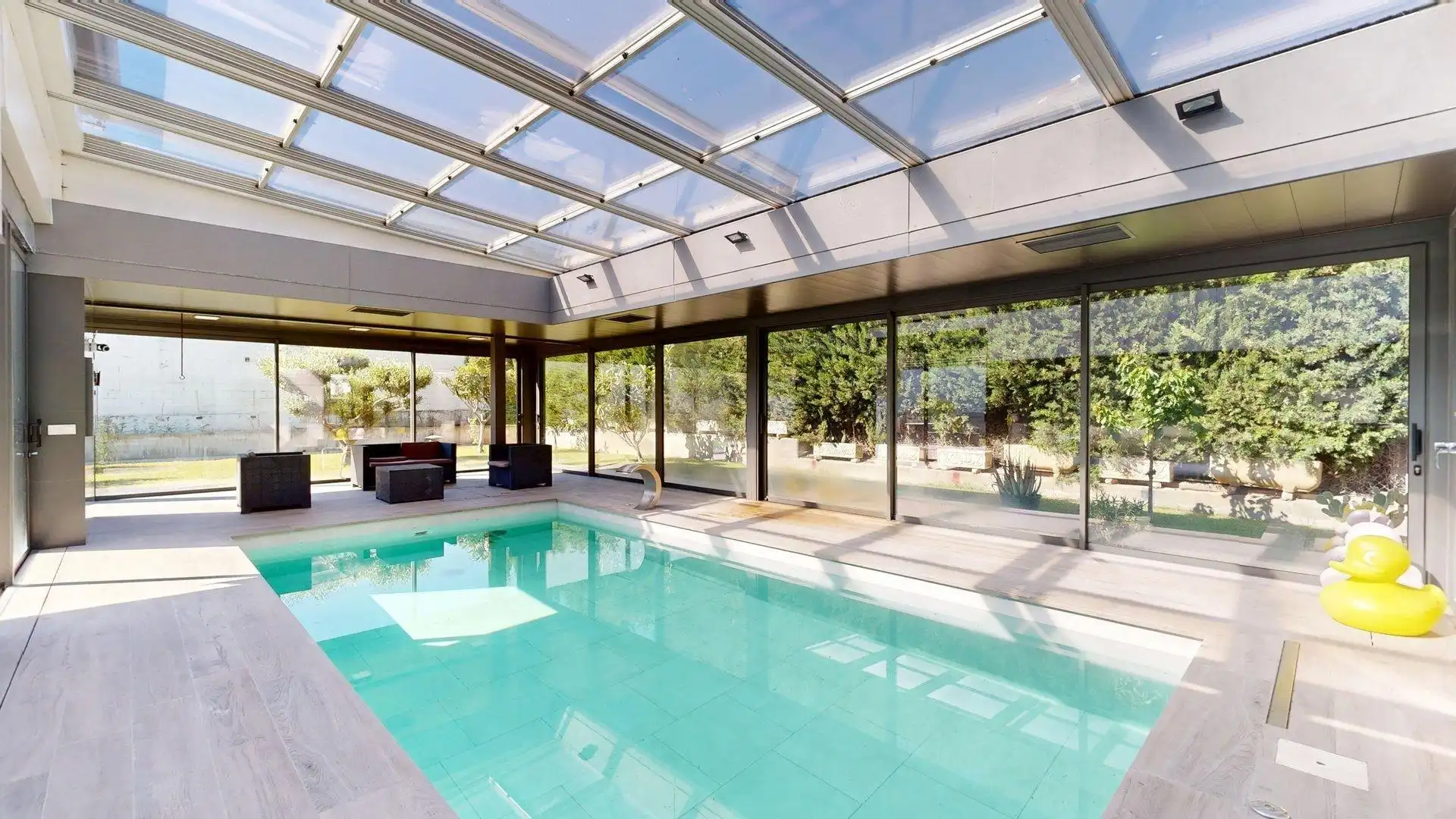 Piscina de Casa o chalet en venta en Zaragoza con Aire acondicionado, Calefacción y Jardín privado