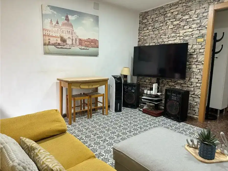 Sala d'estar de Pis en venda en  Valencia Capital amb Aire condicionat i Balcó