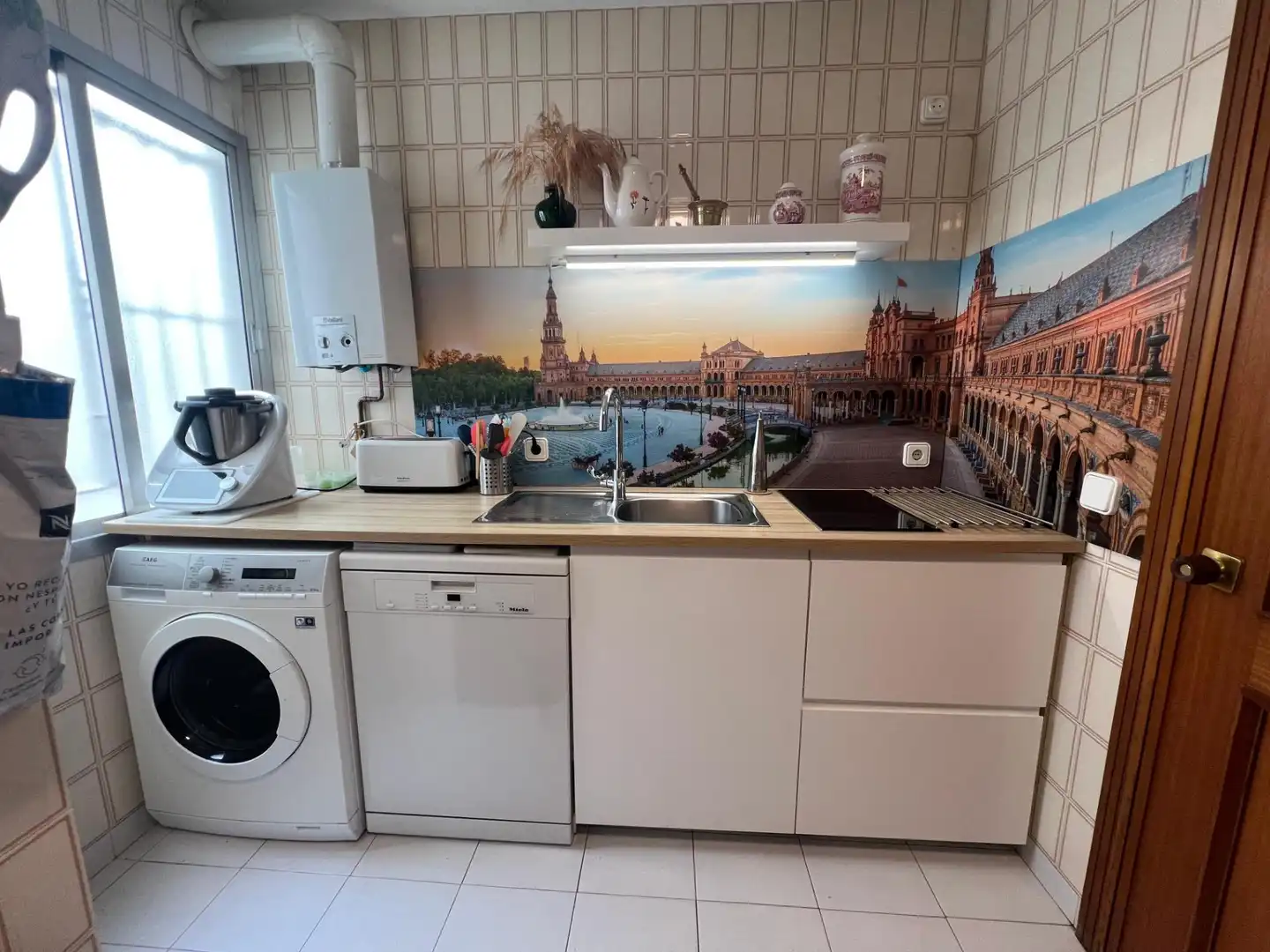 Cocina de Piso de alquiler en Sevilla con Aire acondicionado, Terraza y Amueblado