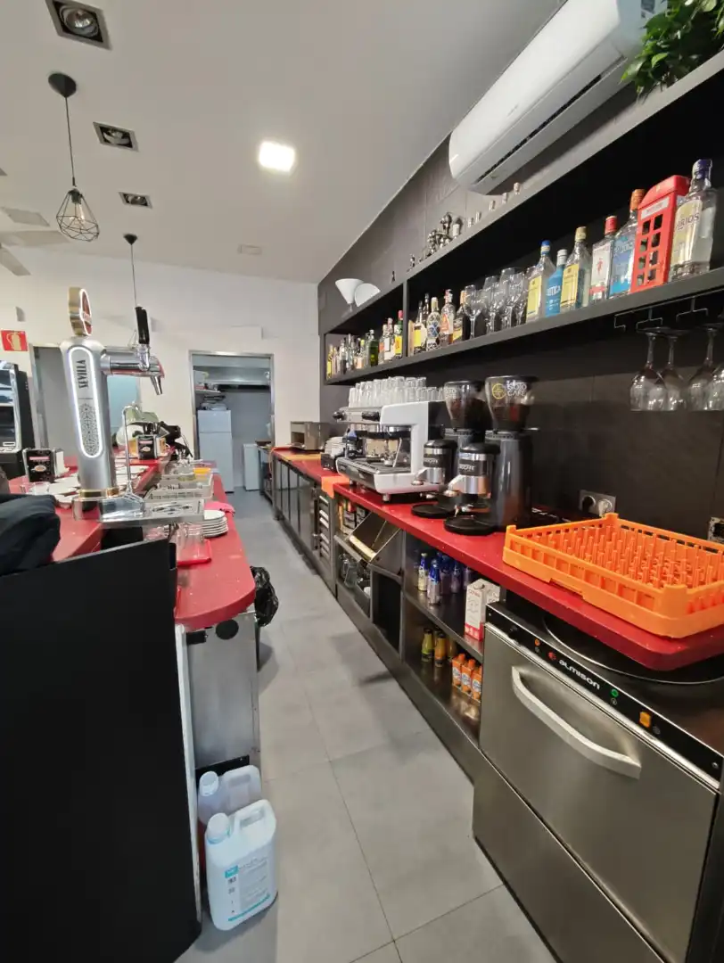 Cocina de Local en traspaso en San Juan de Aznalfarache con Aire acondicionado, Terraza y Amueblado