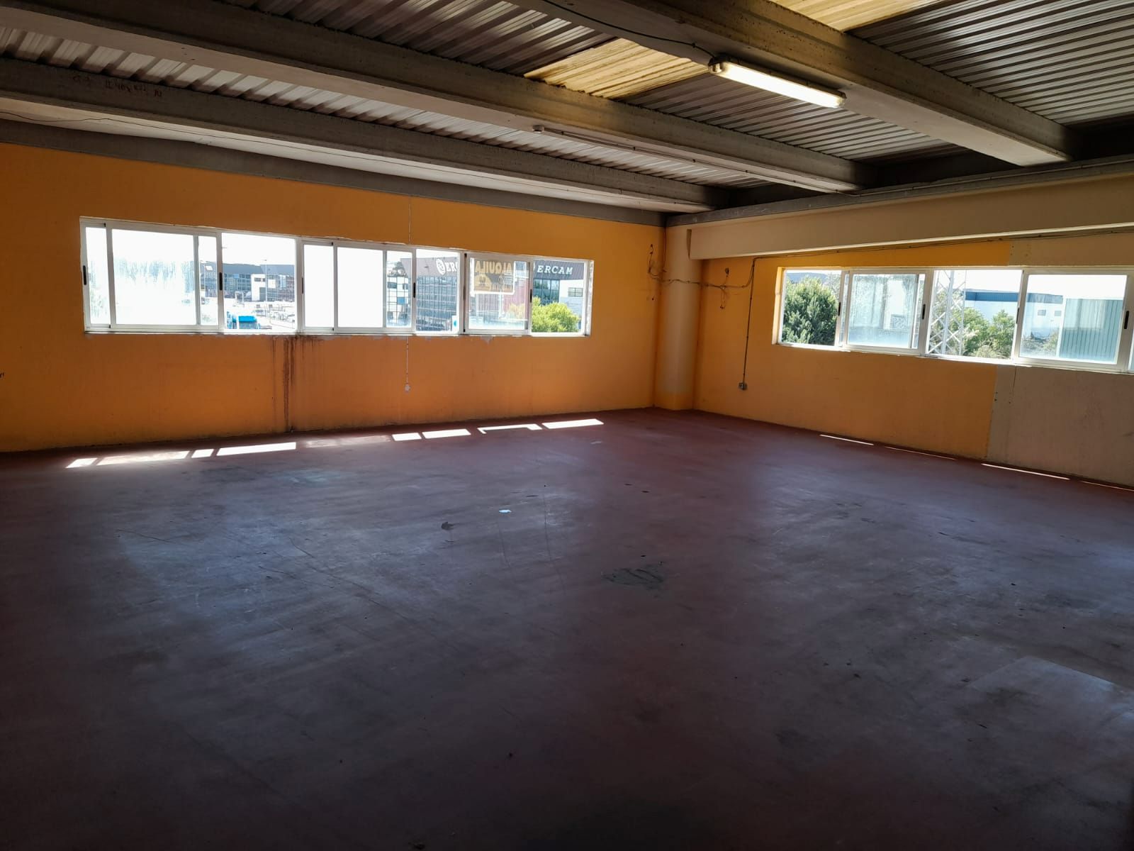 Nave industrial de alquiler en Cabanillas del Campo