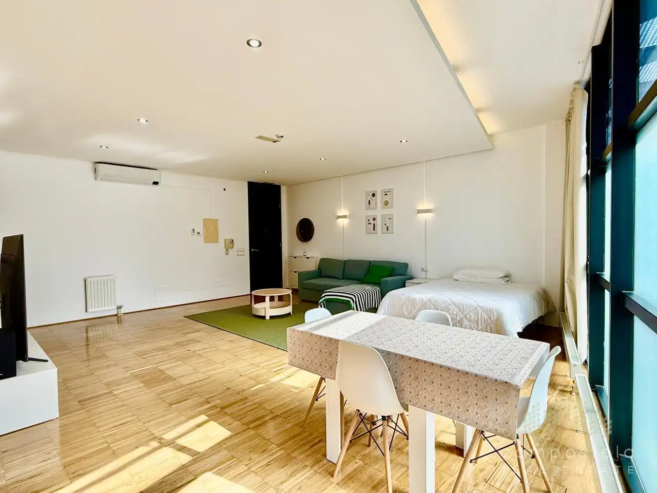 Wohnzimmer von Loft zum Verkauf in Ames mit Heizung, Parkett und Abstellraum