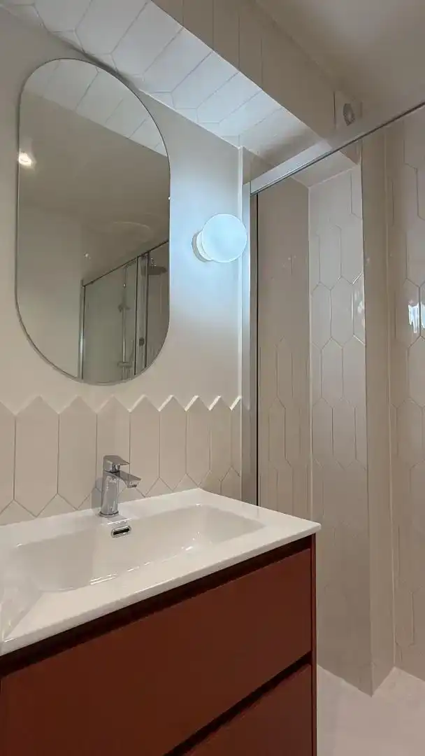 Badezimmer von Wohnung zur Miete in Elche / Elx mit Klimaanlage