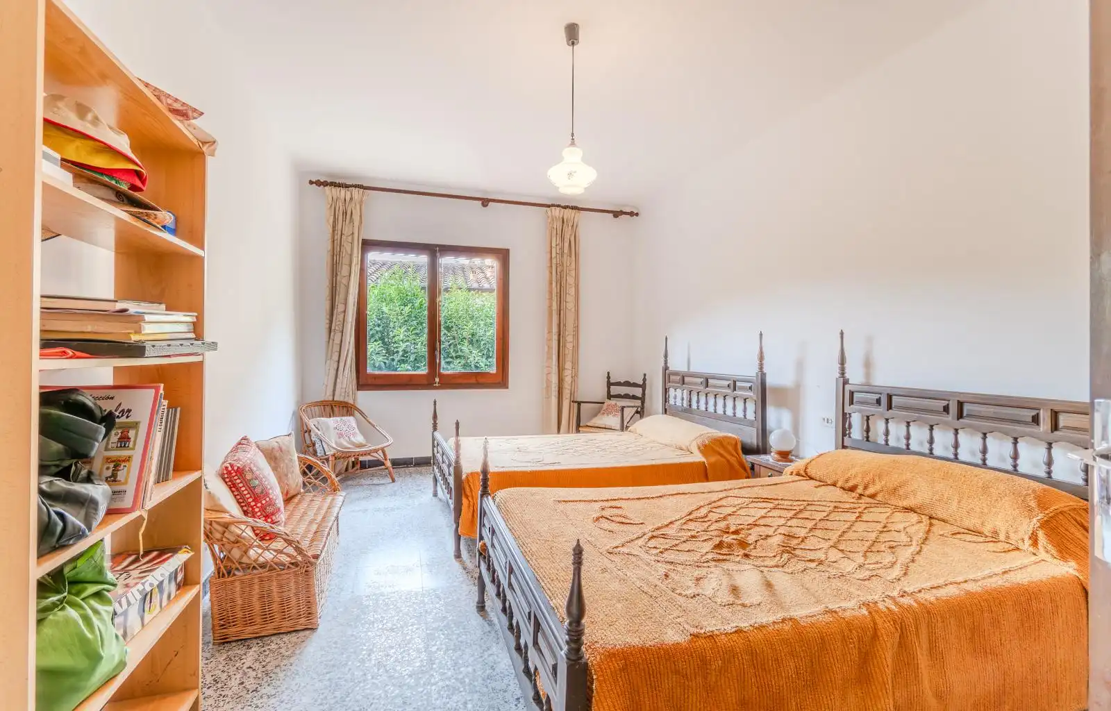 Villa mit Garten zum Verkauf in Calle De La Resclosa 7