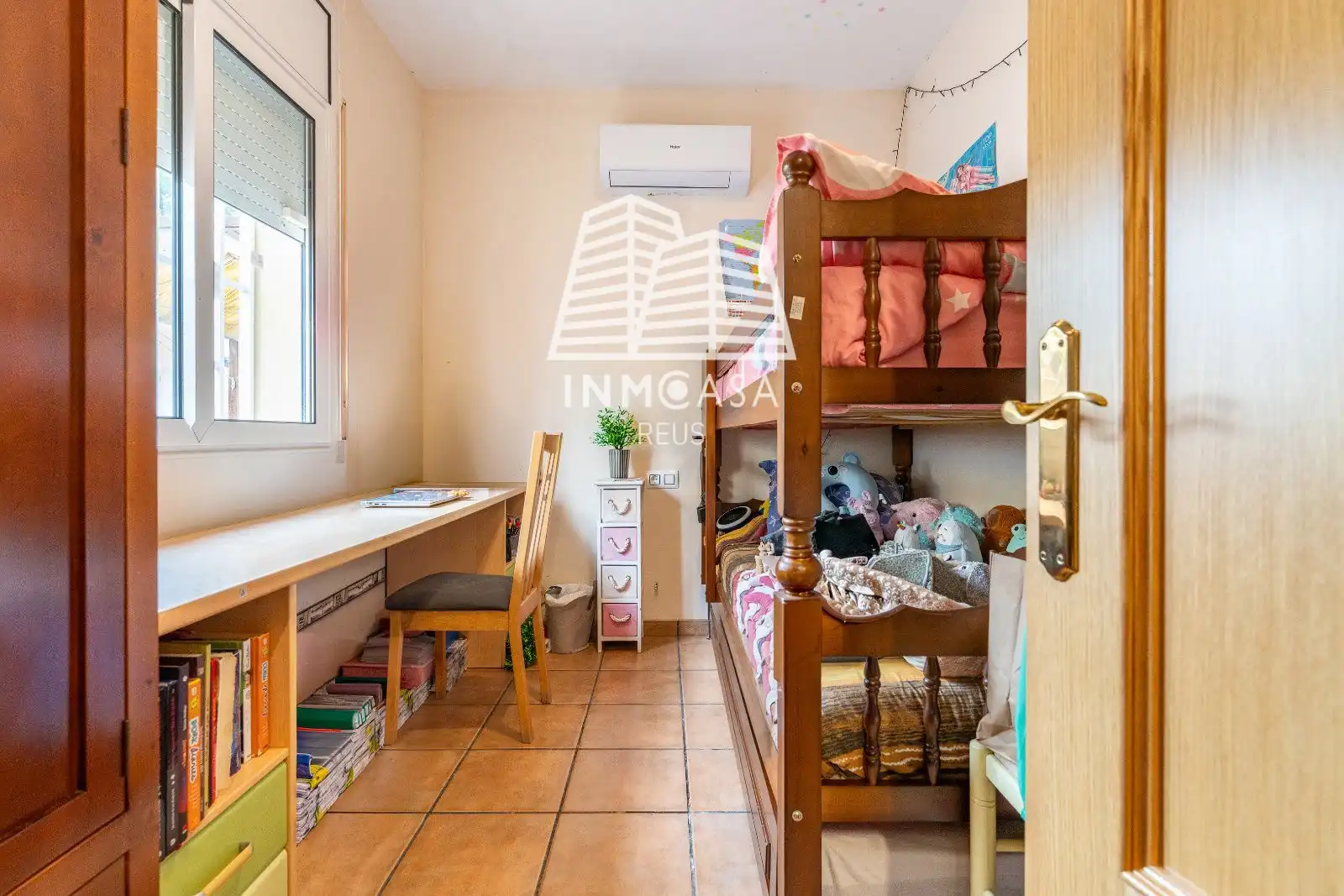 Habitación de Casa adosada en venta en La Pobla de Montornès   con Aire acondicionado, Calefacción y Terraza