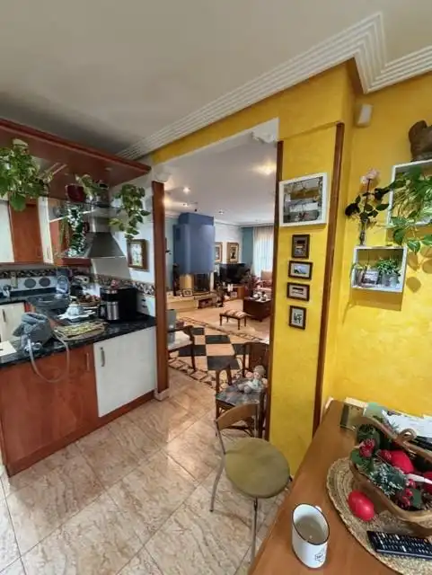 Kitchen of Houses for sale in Villaquilambre  with Air Conditioner, Heating and Private garden