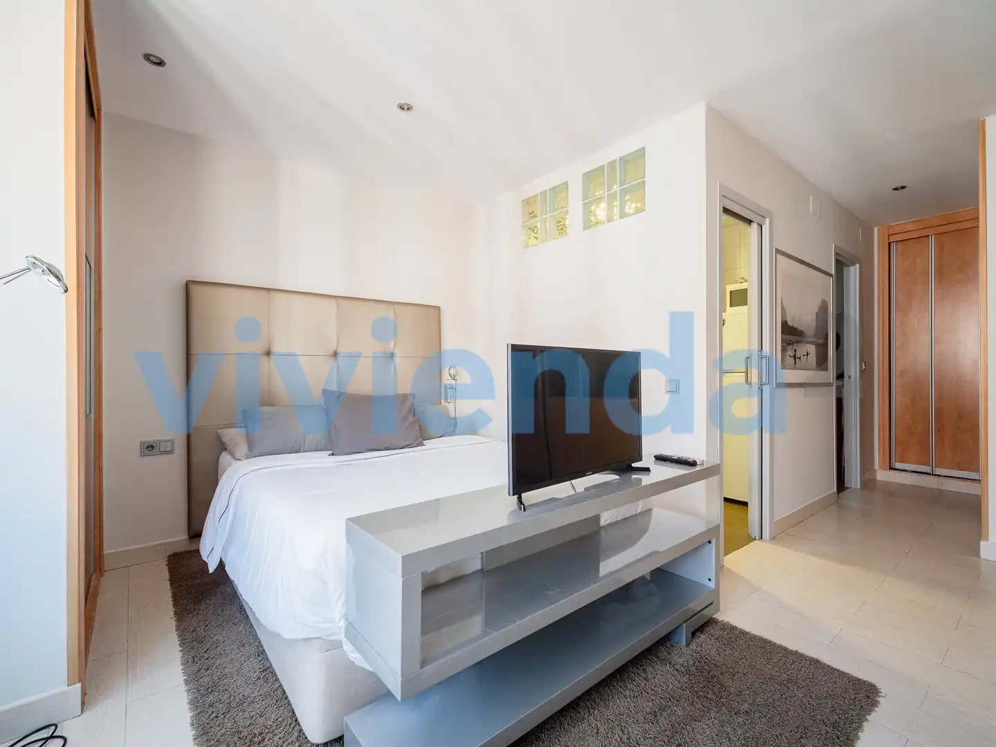 Schlafzimmer von Wohnung zur Miete in Madrid mit Klimaanlage und Heizung