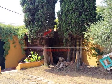 Casa amb jardí en venda a Calle Ronda de San Isidoro