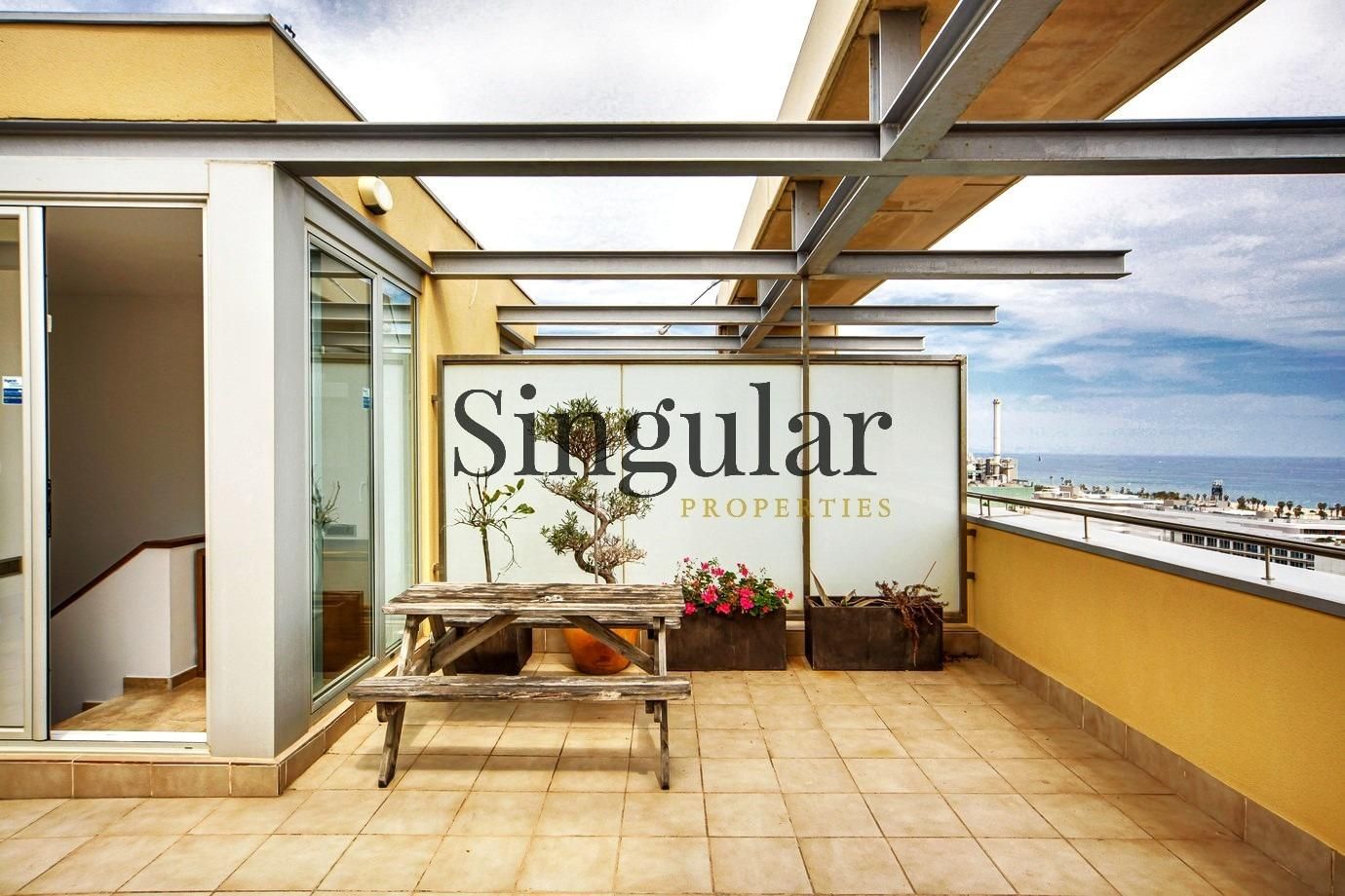 Terraza de Ático en venta en  Barcelona Capital con Aire acondicionado, Calefacción y Jardín privado