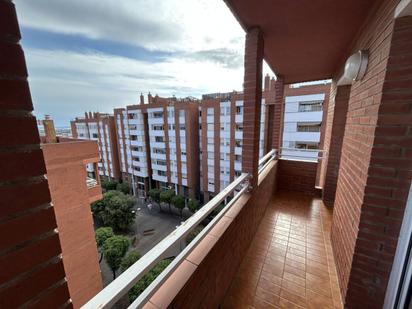 Exterior view of Flat to rent in Sant Joan Despí  with Air Conditioner, Heating and Parquet flooring