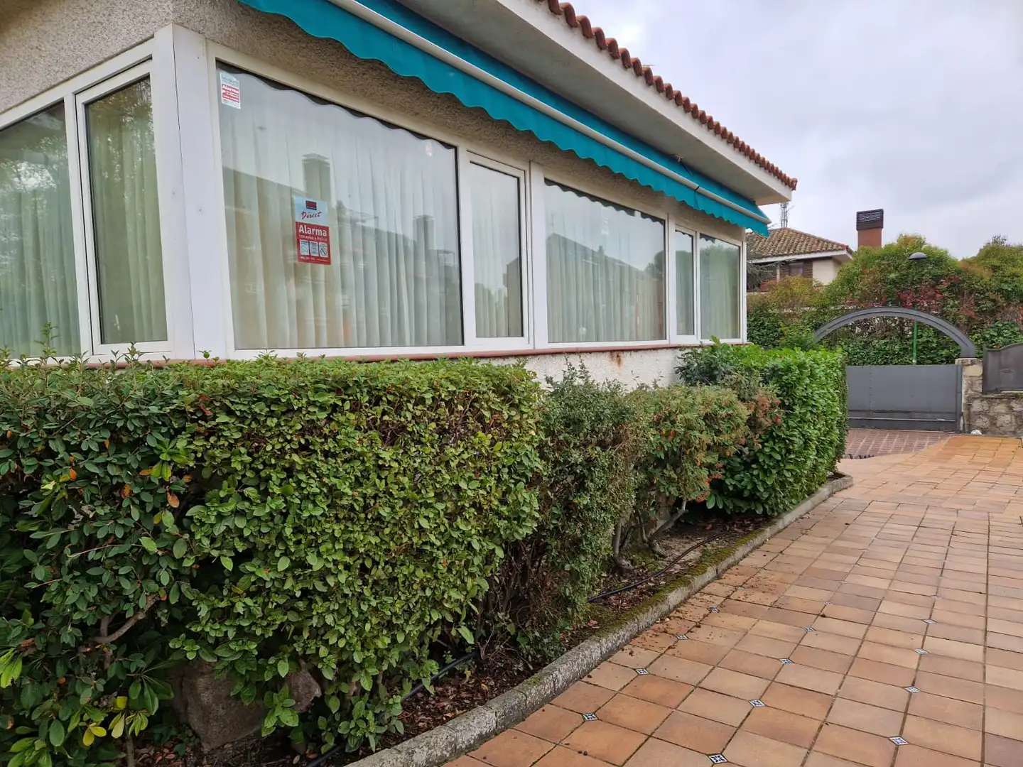 Vista exterior de Casa o xalet en venda en Alpedrete amb Aire condicionat, Calefacció i Jardí privat