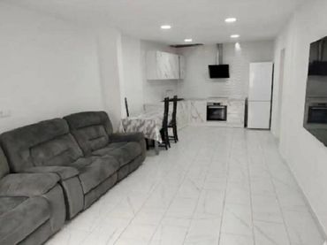 Casa aparellada en venda a Crevillent
