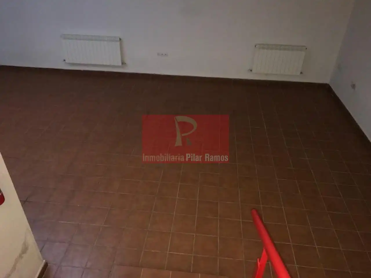 Local comercial en alquiler en Las Eras de Renueva, imagen 3