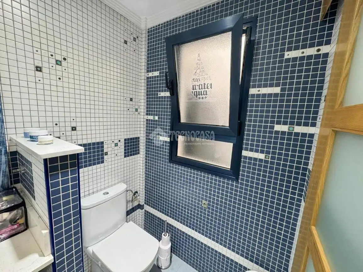 Bathroom of Flat for sale in Agüimes  with Air Conditioner