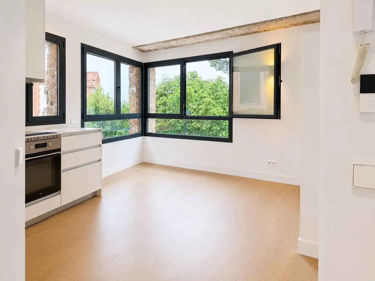 Dormitori de Apartament en venda en Miraflores de la Sierra amb Aire condicionat i Calefacció