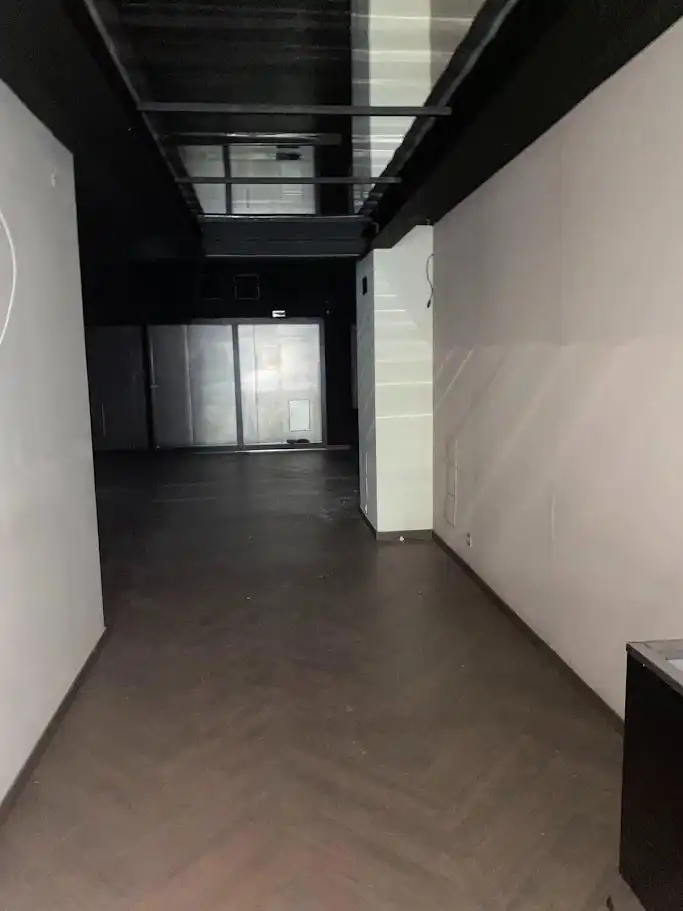 Local comercial de lloguer a Calle de San Lorenzo, imagen 18