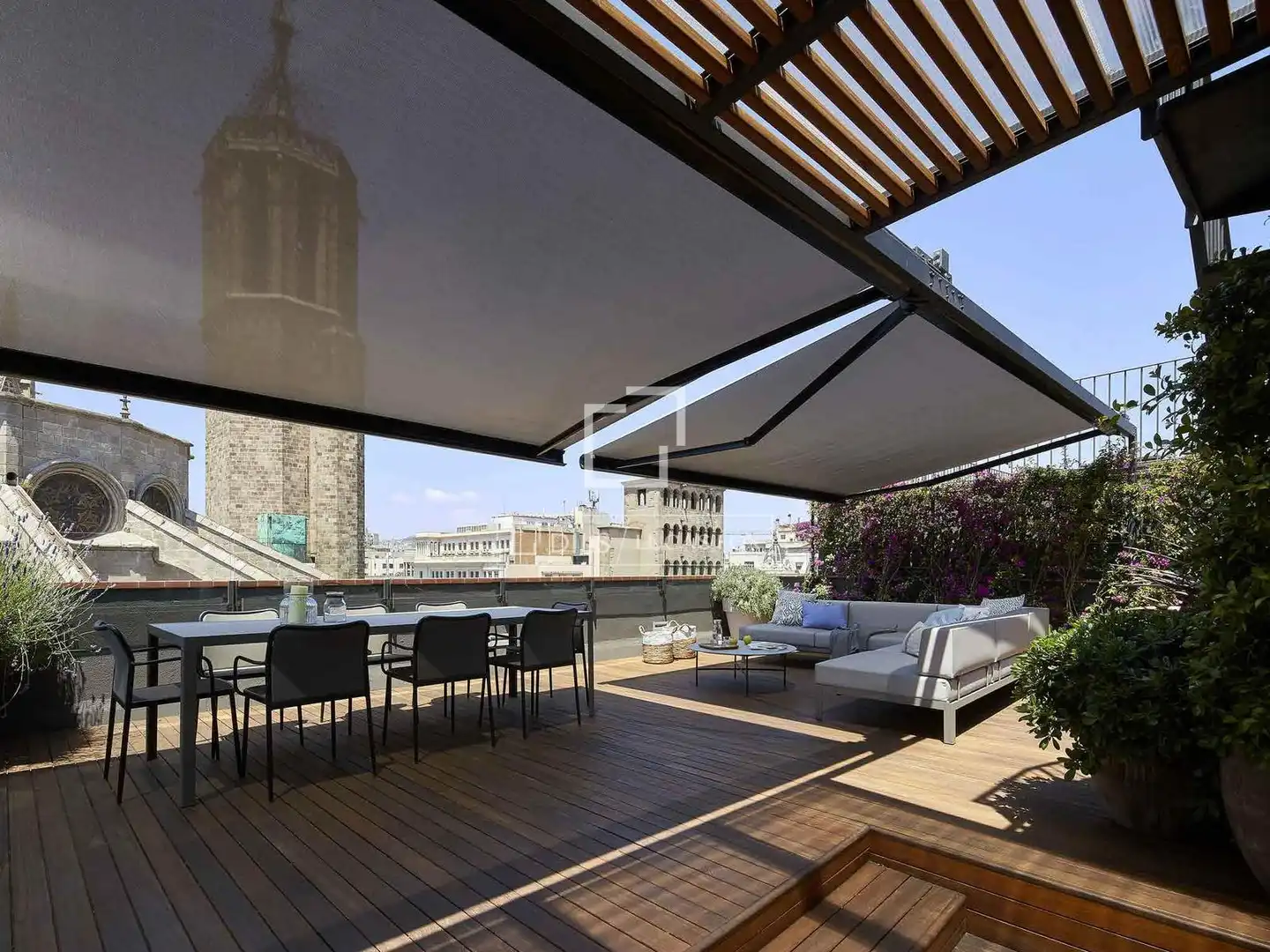 Terrasse von Dachboden zum Verkauf in Barcelona mit Klimaanlage, Heizung und Parkett