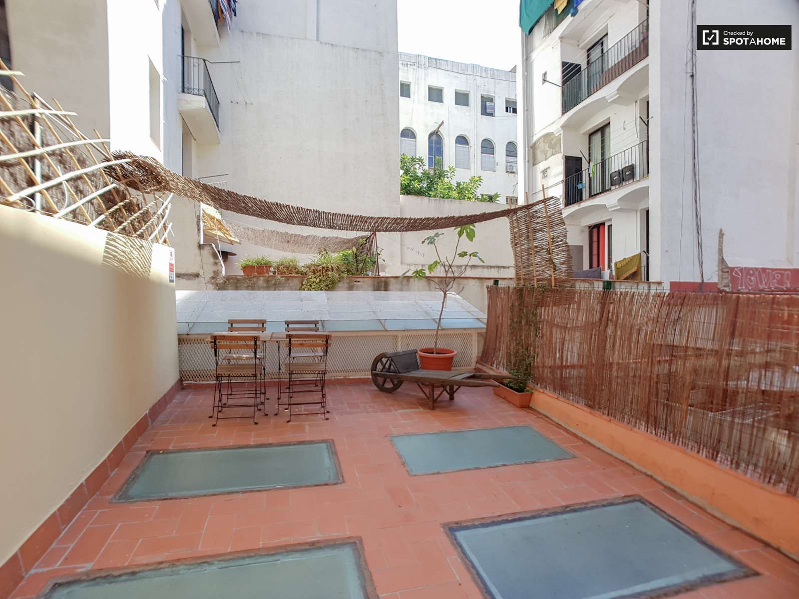 Study to share in El Raval