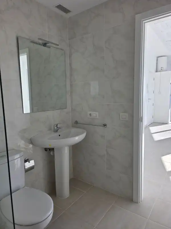 Bany de Oficina de lloguer en Güímar