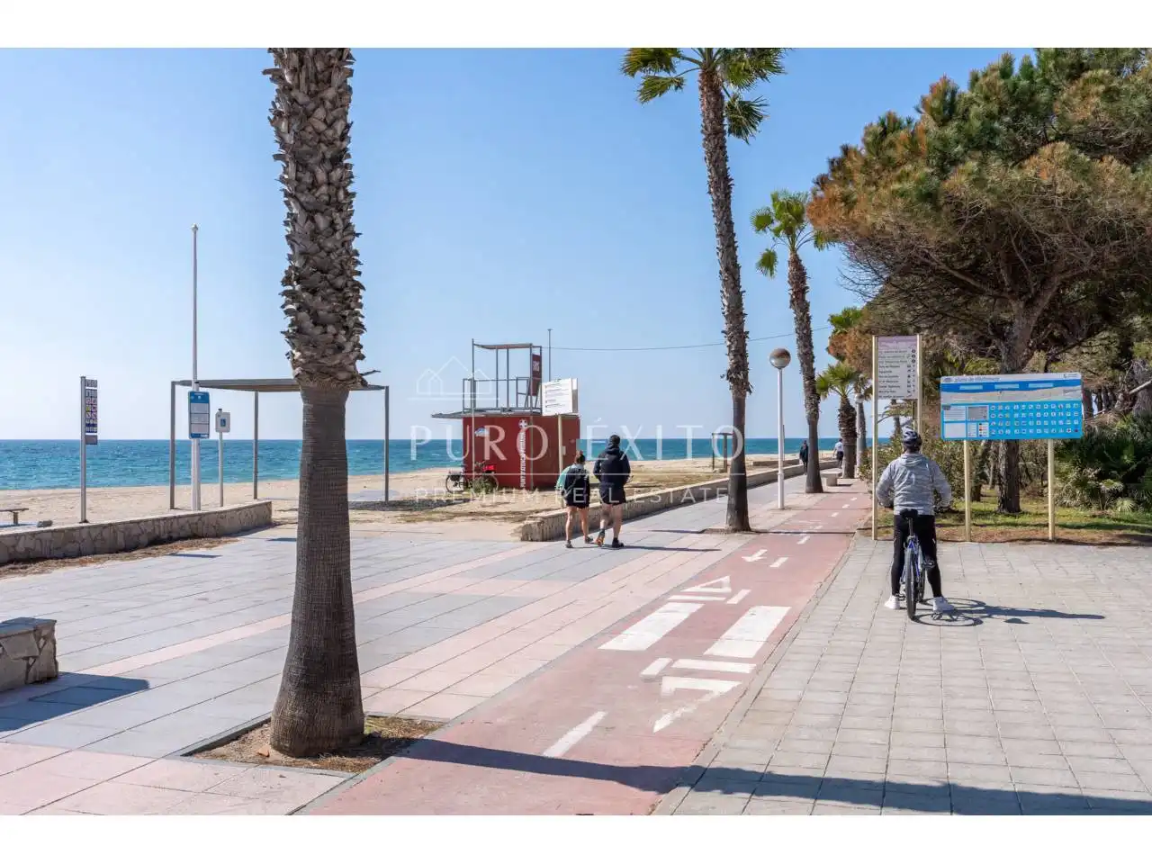 Exterior view of Houses for sale in Cambrils  with Air Conditioner, Private garden and Terrace