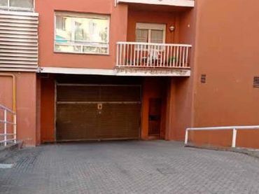 Individual to rent in El Poble Sec
