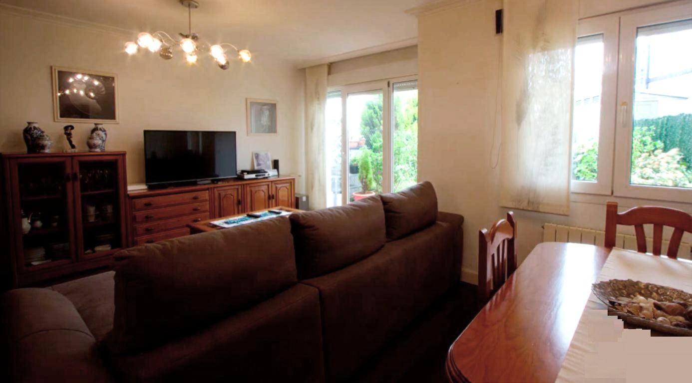 Sala d'estar de Casa o xalet en venda en Abanto y Ciérvana-Abanto Zierbena amb Calefacció i Jardí privat