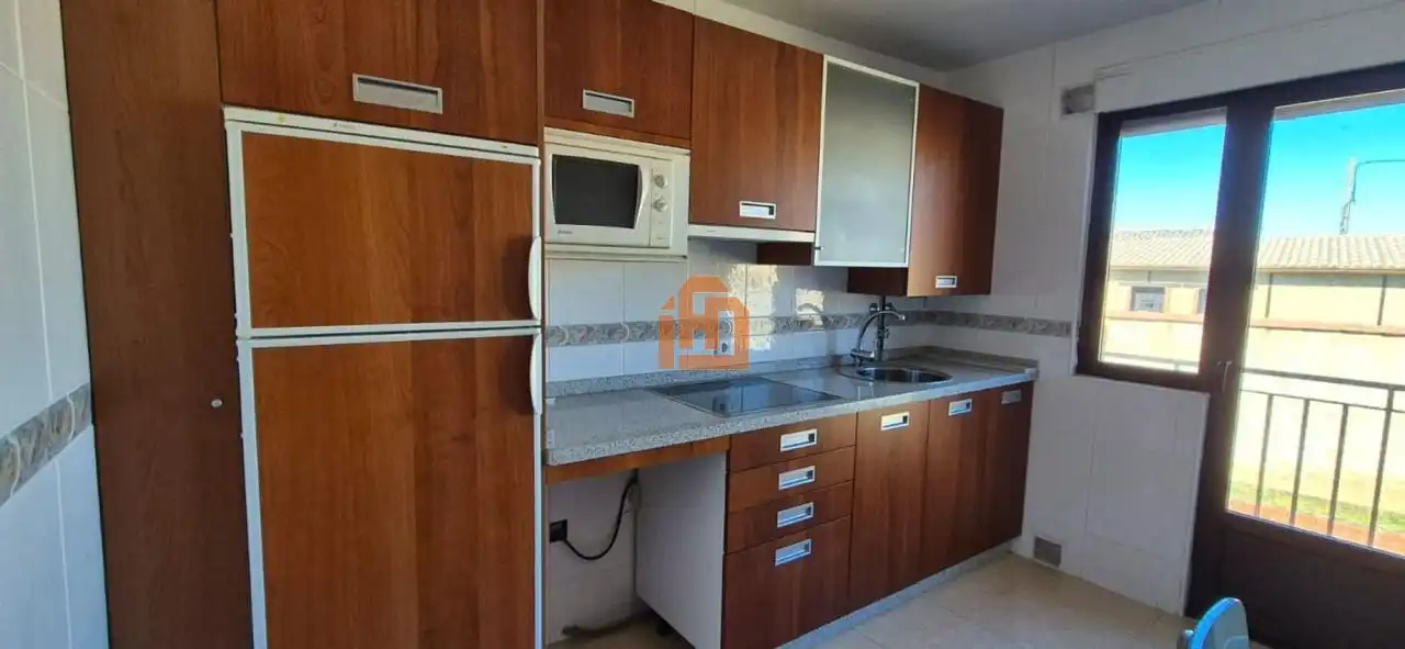 Apartament en venda a El Almendro, Gordoncillo