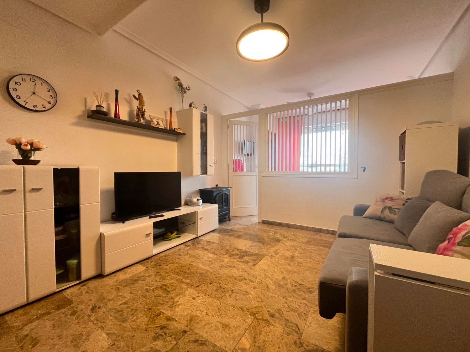 Sala d'estar de Apartament en venda en Torrevieja amb Piscina