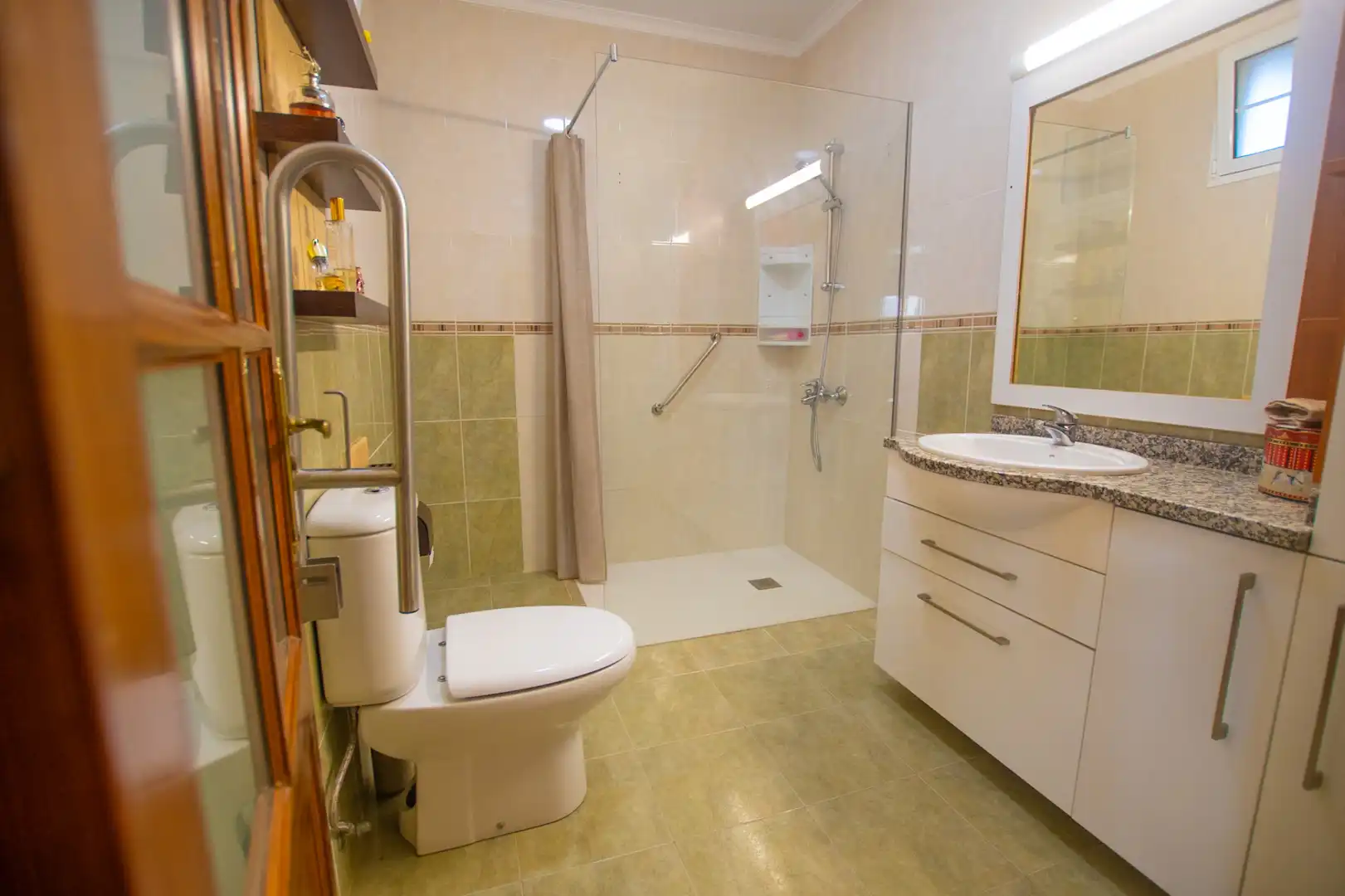Bathroom of Houses for sale in Gáldar  with Terrace and Balcony