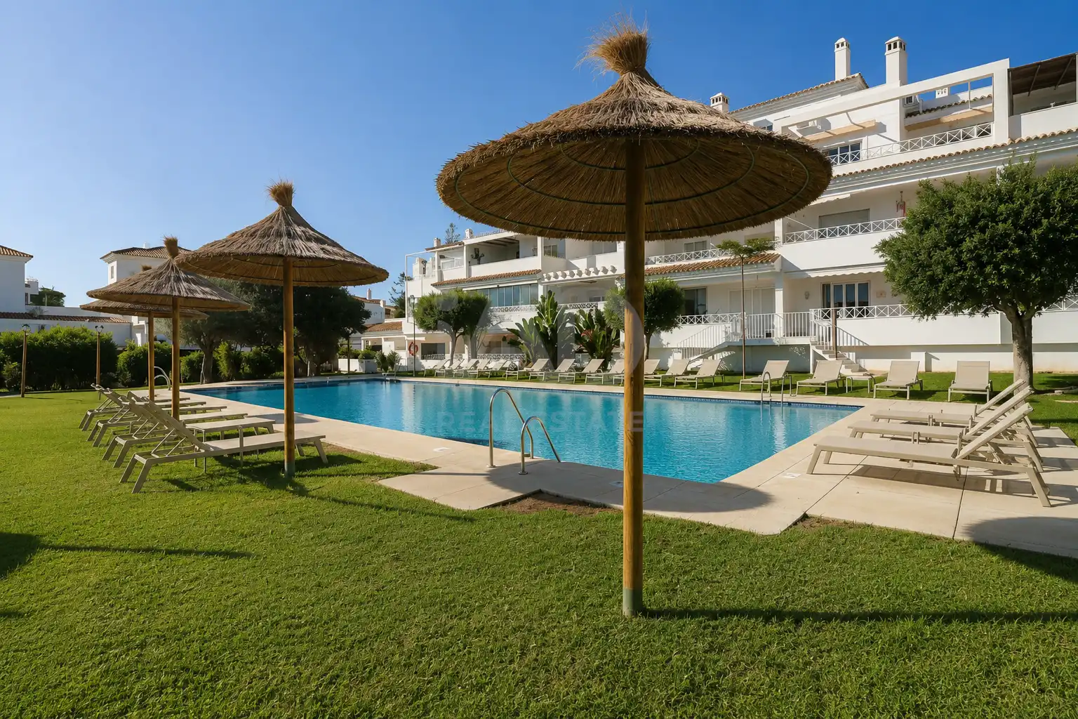 Swimming pool of Flat for rent in Marbella  with Terrace and Swimming Pool