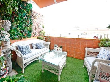 Flat with pool for sale in Romeria el Rocio