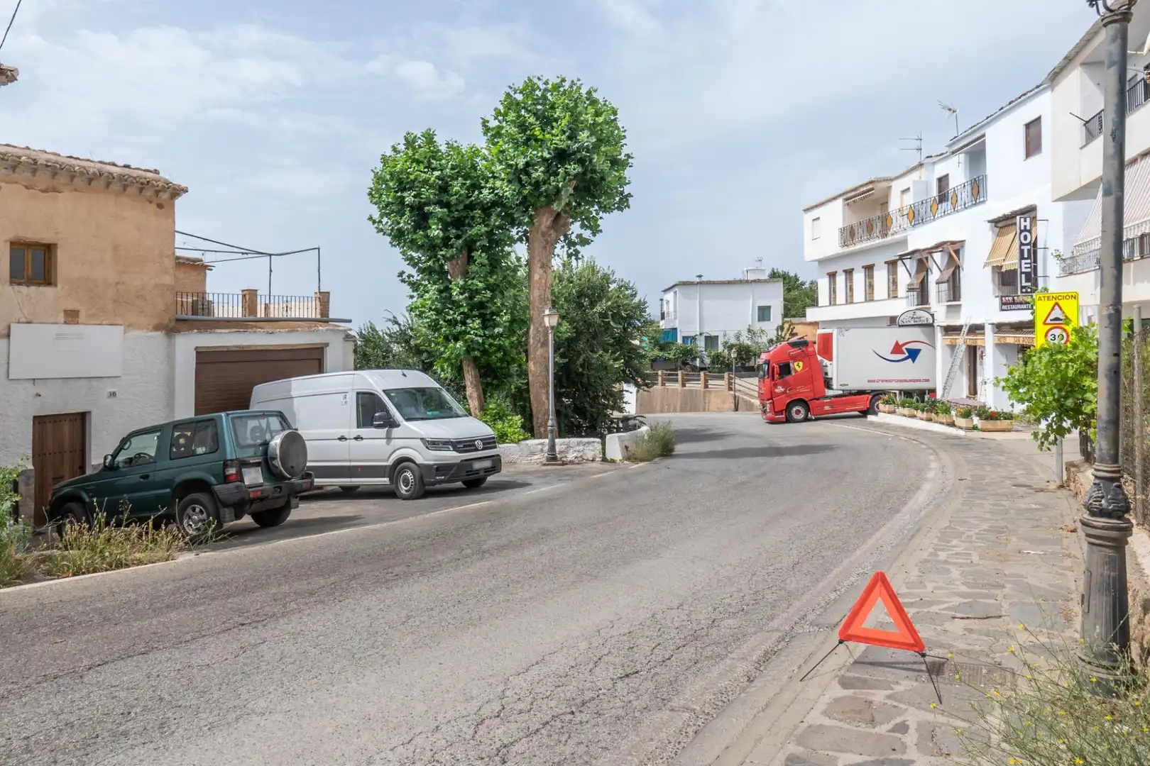 Aparcament de Casa o xalet en venda en La Taha amb Traster