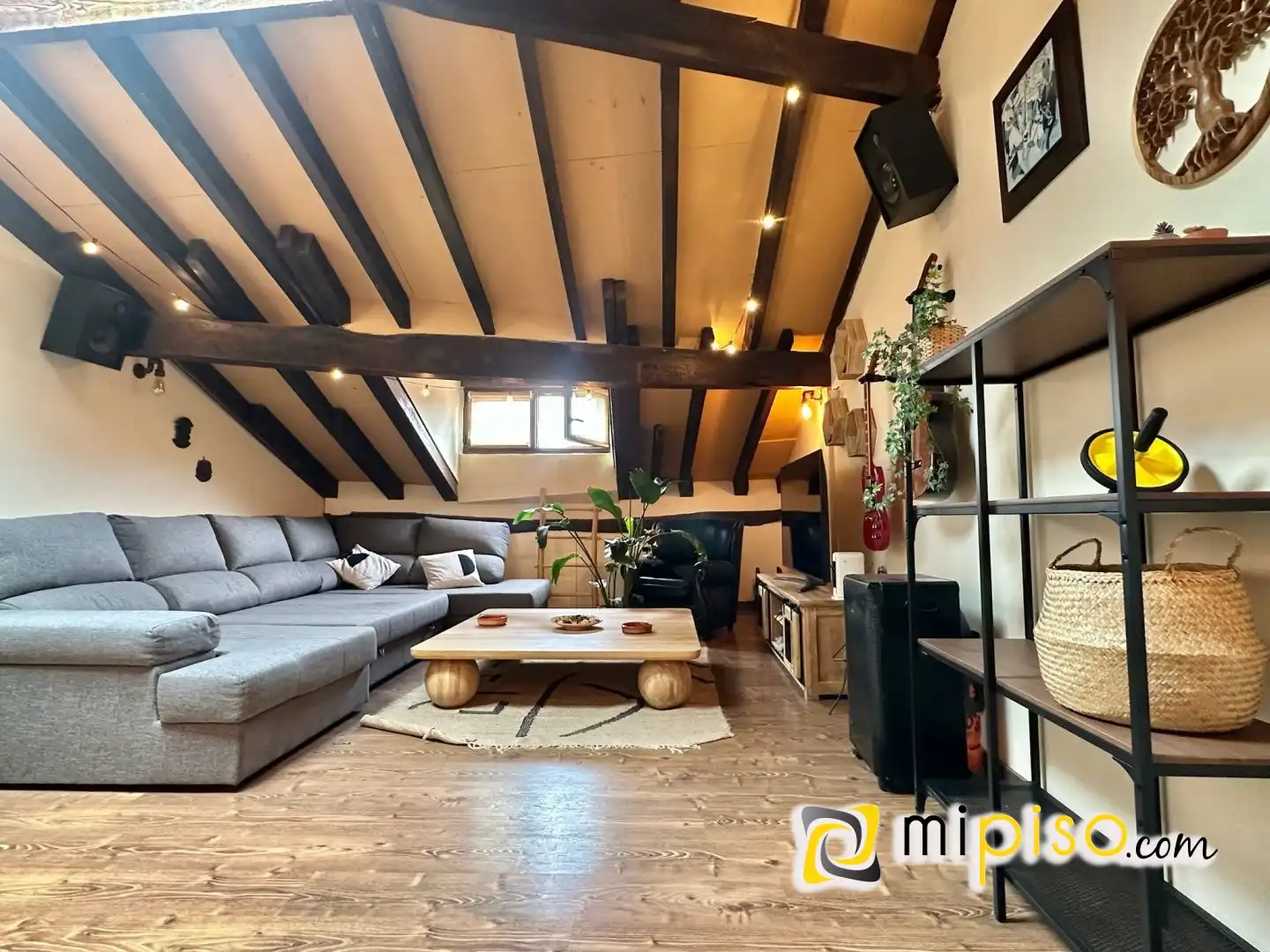Sala d'estar de Pis en venda en Laredo