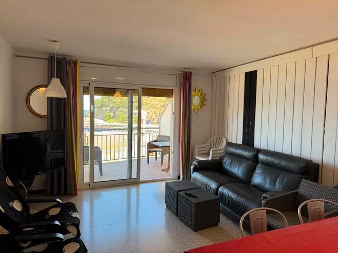 Sala d'estar de Apartament en venda en Colera amb Aire condicionat, Calefacció i Terrassa