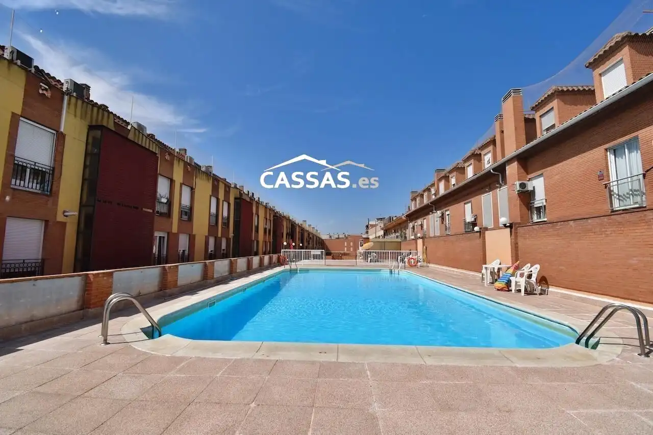 Piscina de Àtic en venda en Torrejón de Ardoz amb Aire condicionat, Calefacció i Terrassa