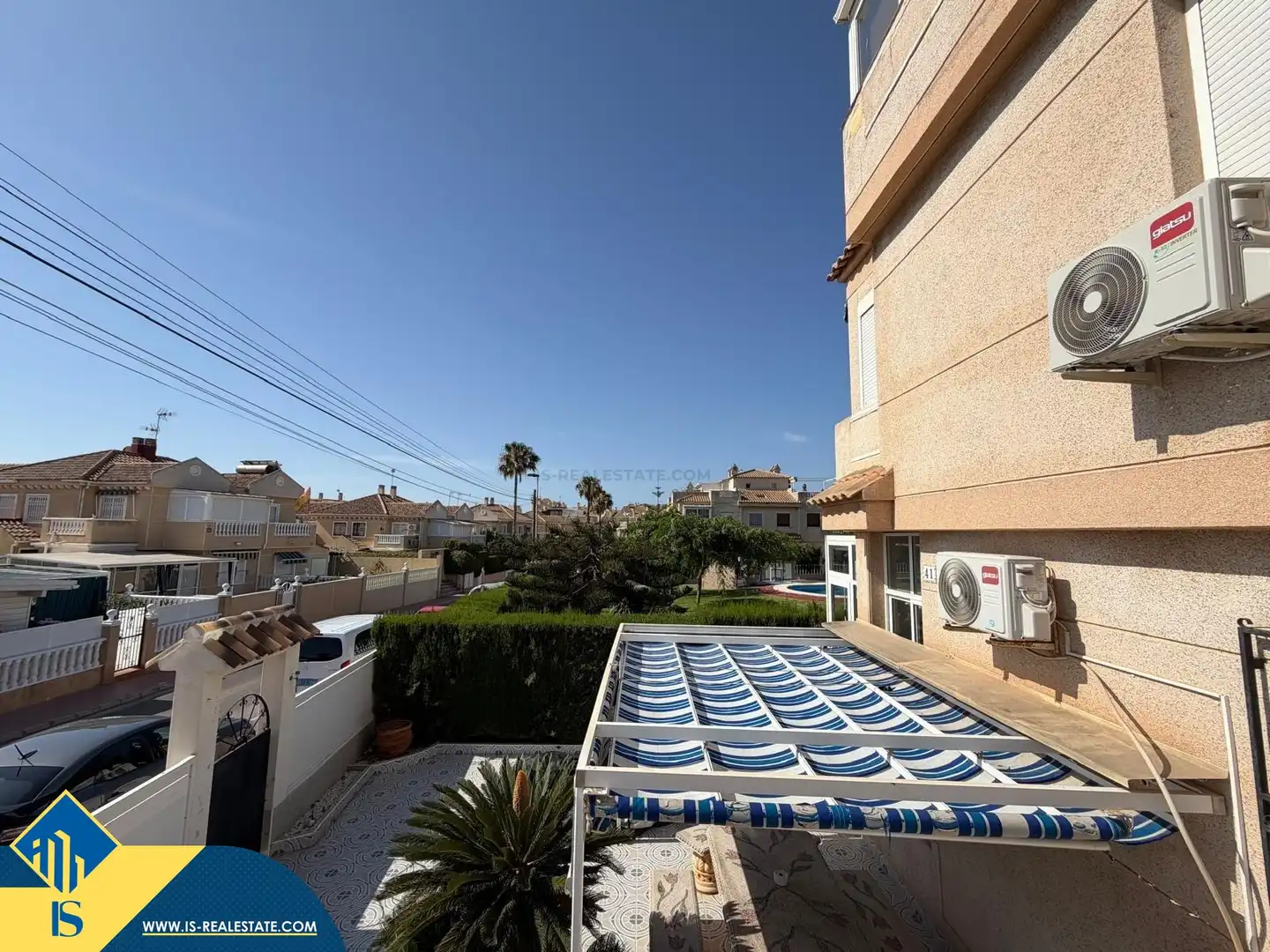 Terrace of Duplexes for sale in Torrevieja  with Air Conditioner, Terrace and Furnished