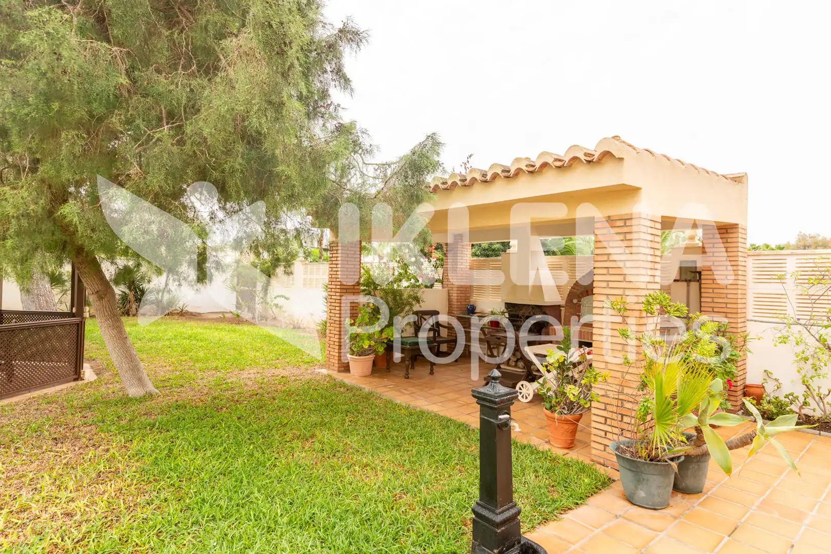 Garden of Houses for sale in Roquetas de Mar  with Air Conditioner, Private garden and Terrace