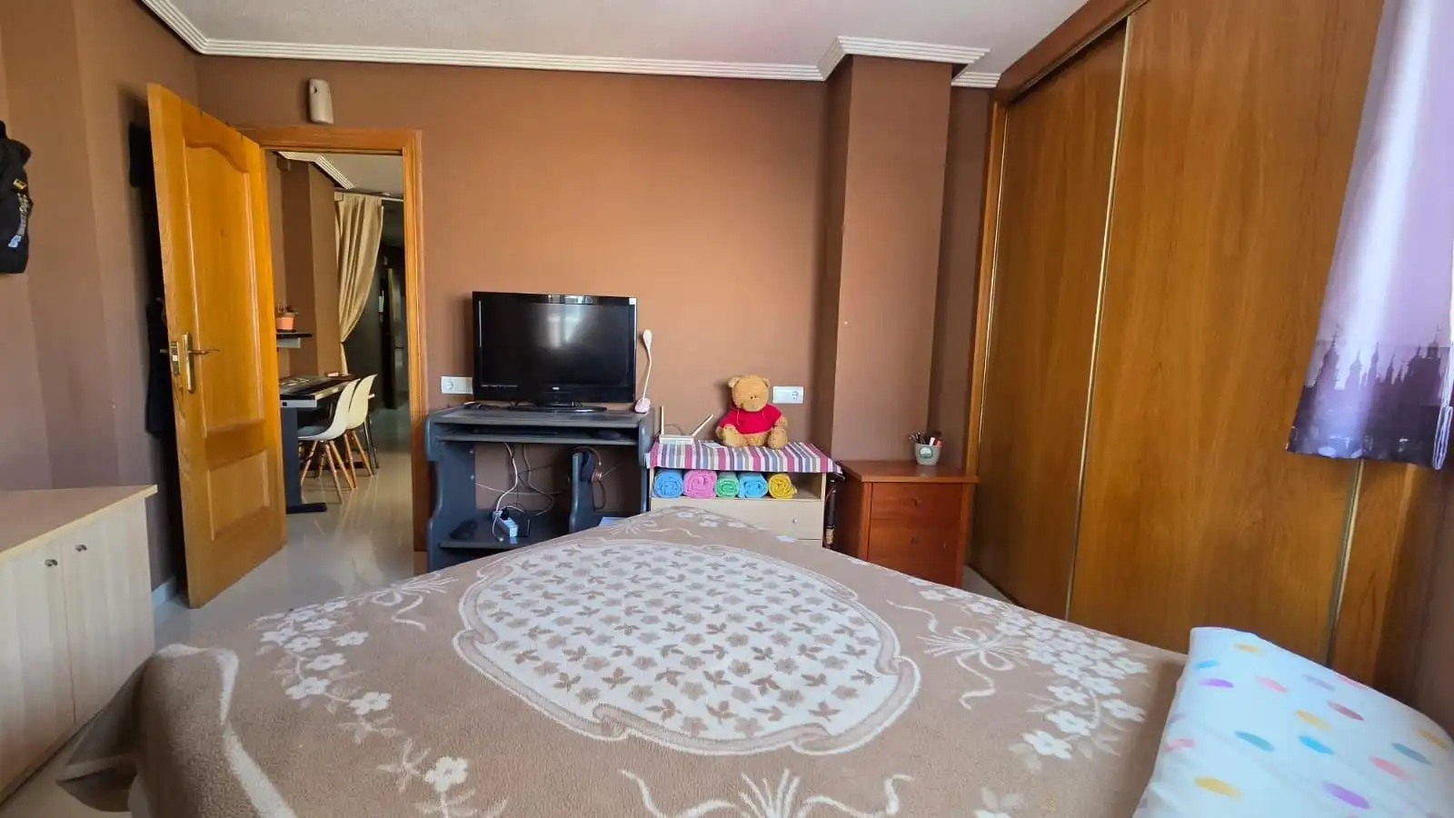 Dormitori de Apartament en venda en Torrevieja amb Terrassa, Moblat i Balcó
