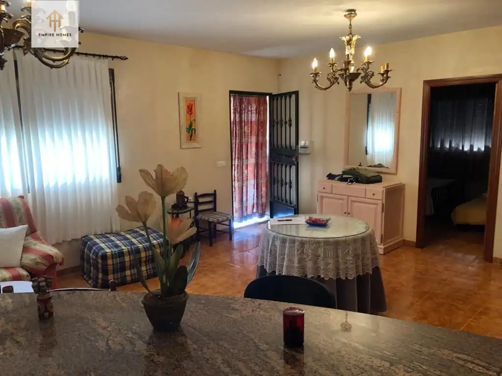 Esszimmer von Residential zum Verkauf in Torreorgaz